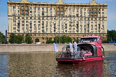 Как менялись Лужники и росли небоскрёбы Сити